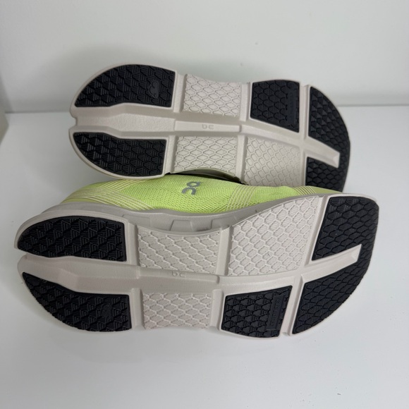 On Cloud Cloudgo Running Shoes Hay Sand Womens Size 8 NEW - Picture 6 of 8